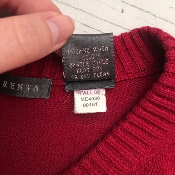 Oscar De La Renta Argyle Sweater - Picture 3 of 4